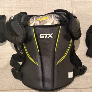 STX YOUTH STALLION 200+ LACROSSE SHOULDER PADS/ CHEST GUARD YOUTH SMALL